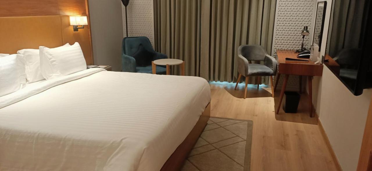 Radisson Hotel Nāthdwāra Exteriér fotografie