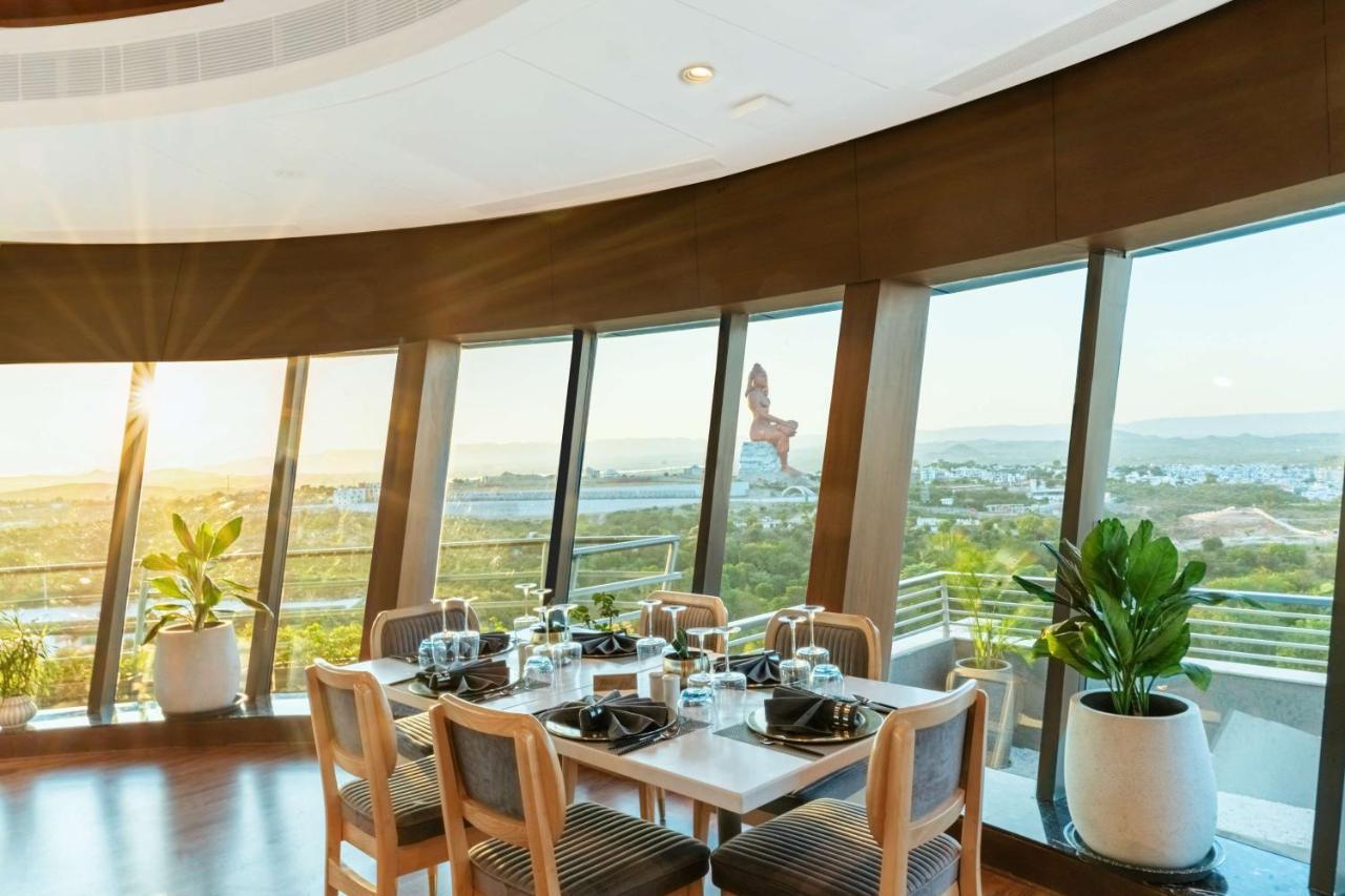 Radisson Hotel Nāthdwāra Exteriér fotografie
